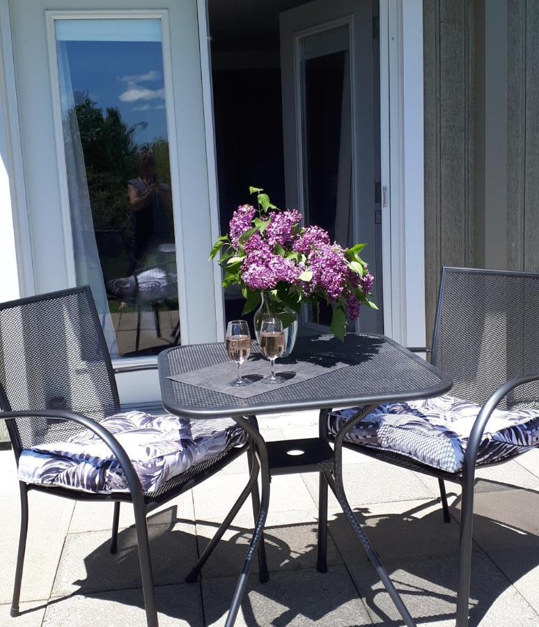 Queen Room with Garden View